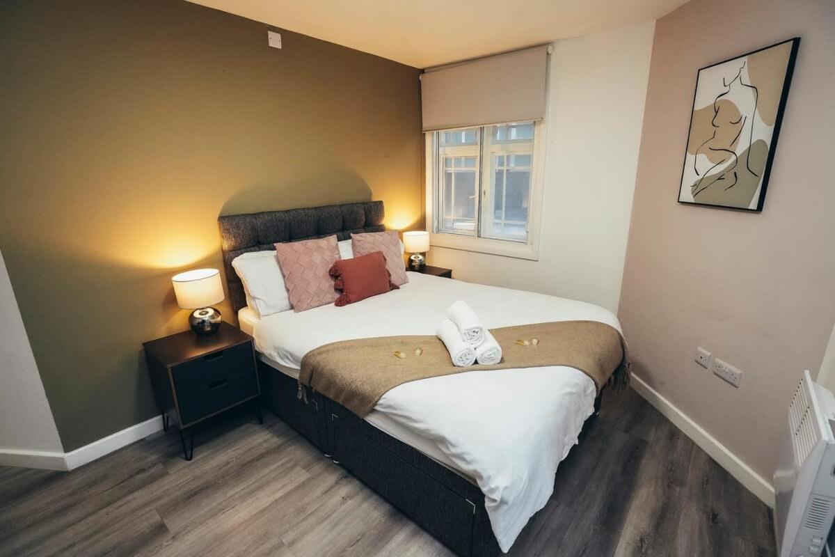 2Br City Centre Apt, Self Check In, Wifi, By Derbnb Σέφιλντ Εξωτερικό φωτογραφία