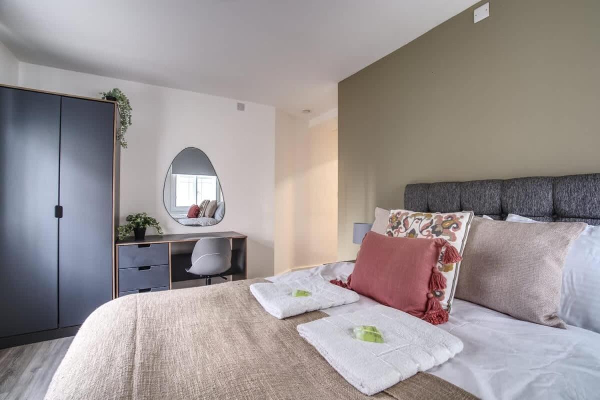 2Br City Centre Apt, Self Check In, Wifi, By Derbnb Σέφιλντ Εξωτερικό φωτογραφία