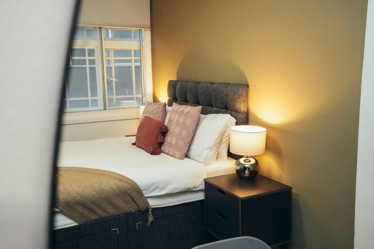 2Br City Centre Apt, Self Check In, Wifi, By Derbnb Σέφιλντ Εξωτερικό φωτογραφία