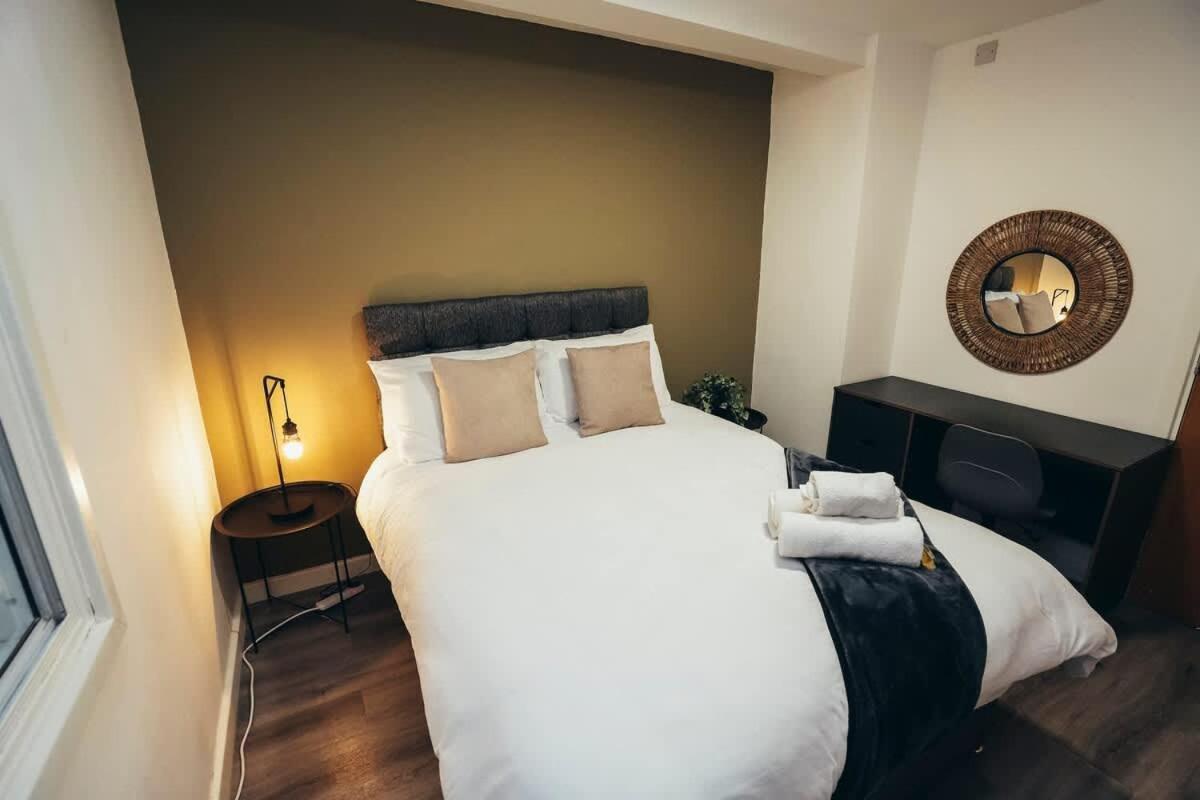 2Br City Centre Apt, Self Check In, Wifi, By Derbnb Σέφιλντ Εξωτερικό φωτογραφία